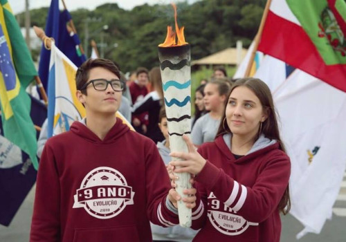 A pira olímpica dos Jogos Estudantis de Imbituba 