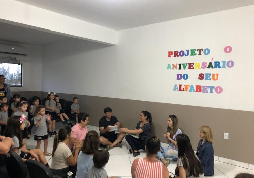 Socialização do Projeto: O aniversário do Seu Alfabeto